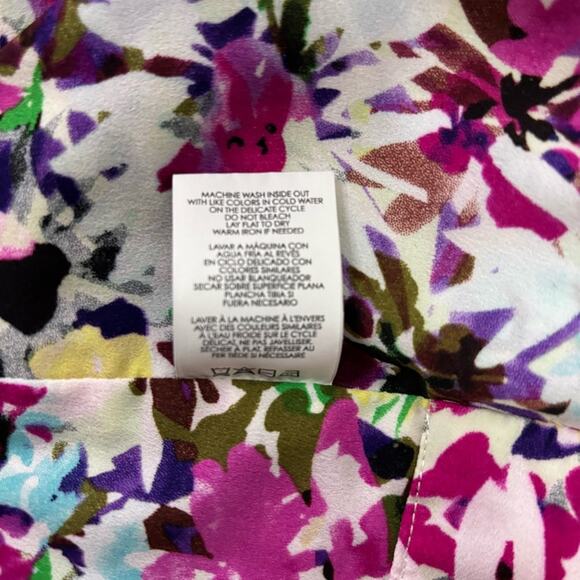 CAbi Colorful Floral Sleeveless Blouse with Peekaboo Back Size Medium JJ0691 - Picture 9 of 9